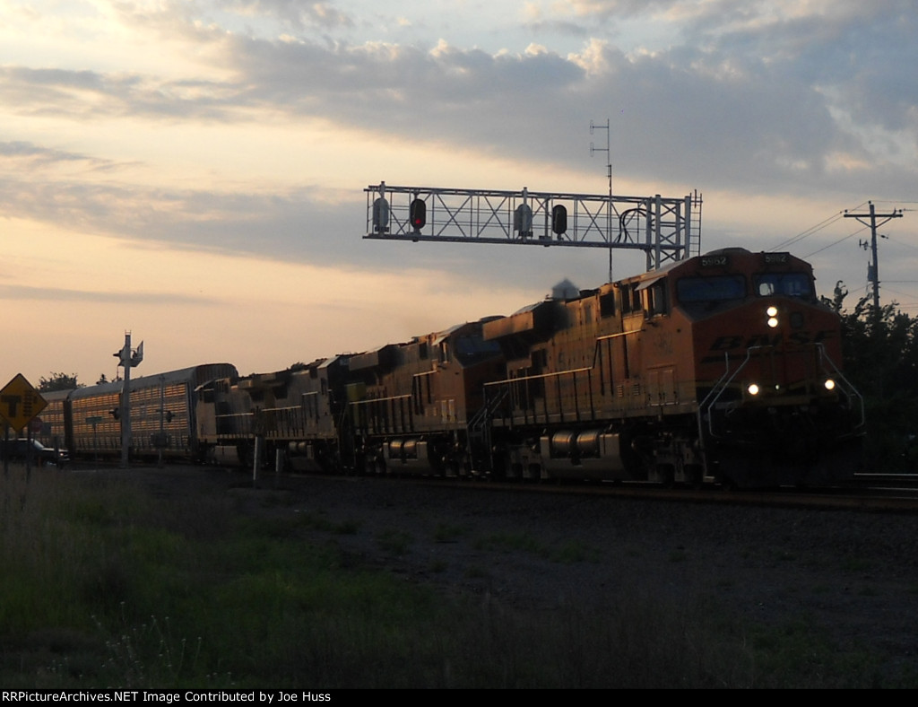 BNSF 5962 East